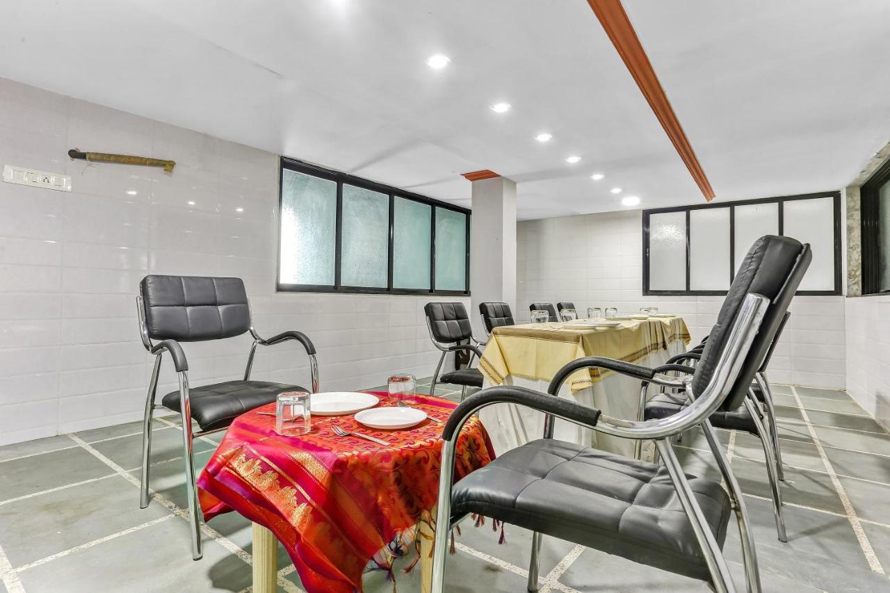 Oyo Flagship 83396 Hotel Vinyasa Residency ムンバイ エクステリア 写真