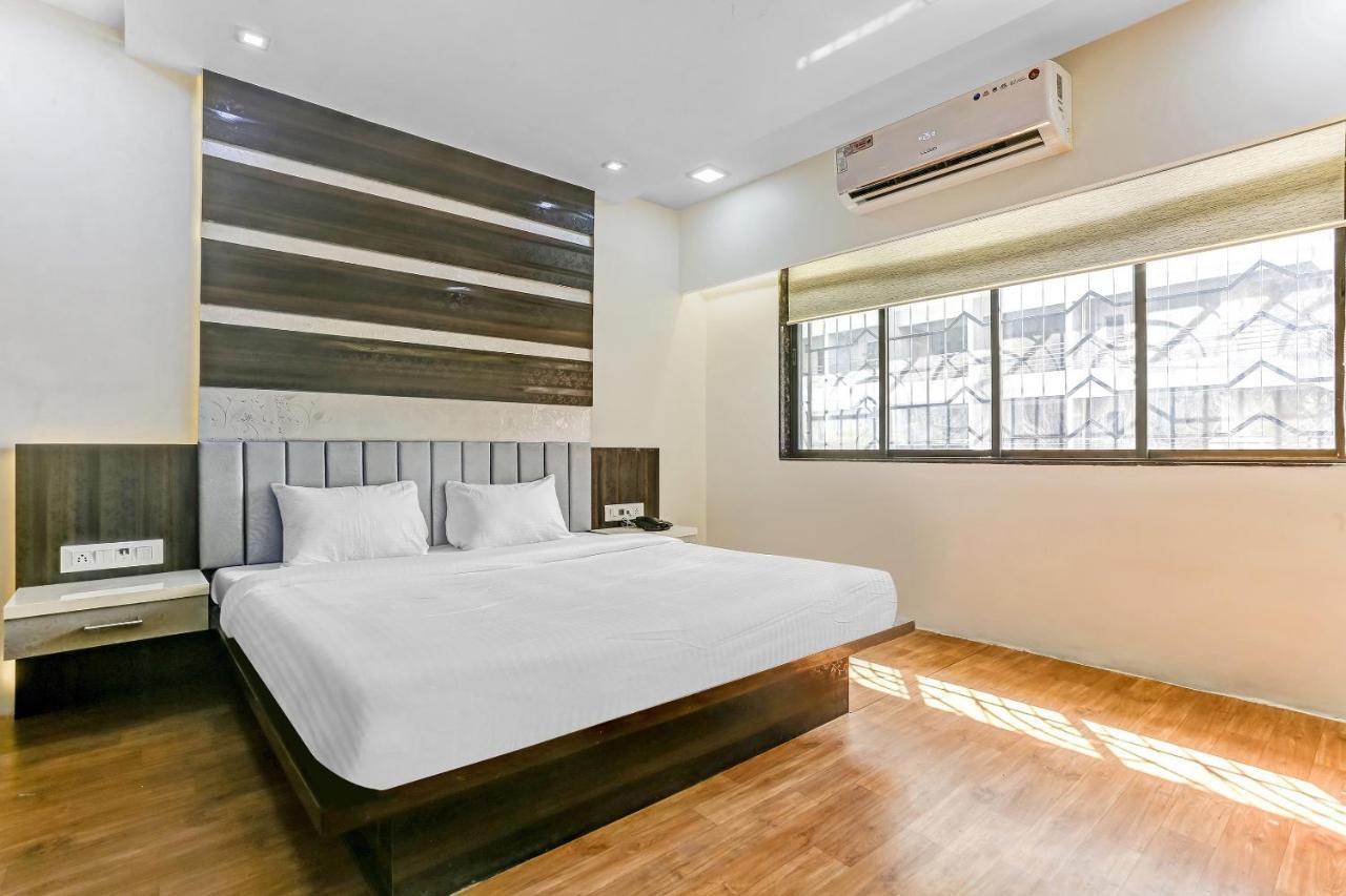Oyo Flagship 83396 Hotel Vinyasa Residency ムンバイ エクステリア 写真
