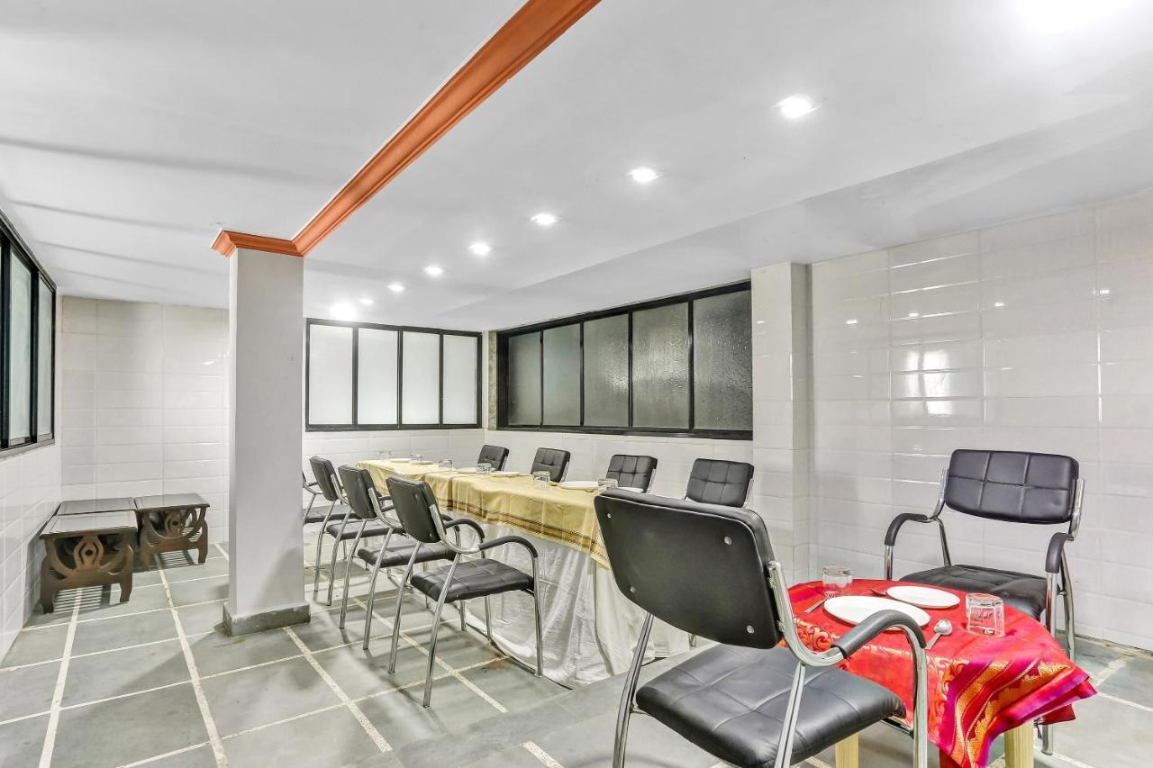 Oyo Flagship 83396 Hotel Vinyasa Residency ムンバイ エクステリア 写真
